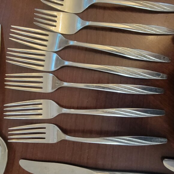 Oneidacraft Surf Maid stainless Vintage 21-Piece Stainless Steel Flatware Set - - Picture 6 of 11